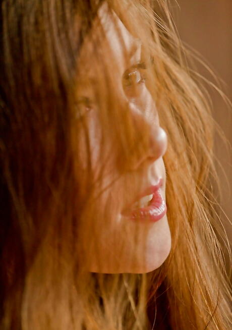 Hot american hottie Shae Snow in hot stockings reveals her butt and jerks off 